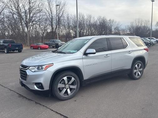2021 Chevrolet Traverse LT Leather