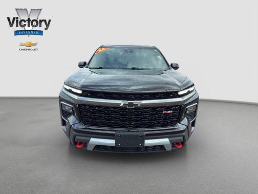 Mosaic Black Metallic 2024 Chevrolet Traverse Z71