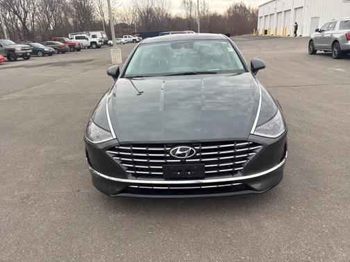 2023 Hyundai SONATA Hybrid Limited