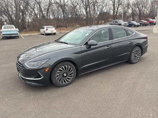 2023 Hyundai SONATA Hybrid Limited