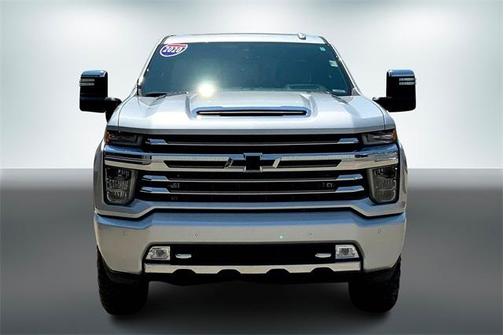 Photo 3 of 32 of 2020 Chevrolet Silverado 2500 High Country