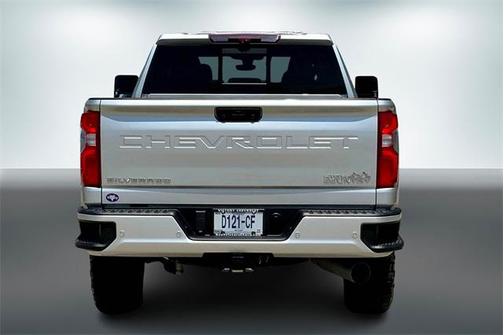 Photo 4 of 32 of 2020 Chevrolet Silverado 2500 High Country