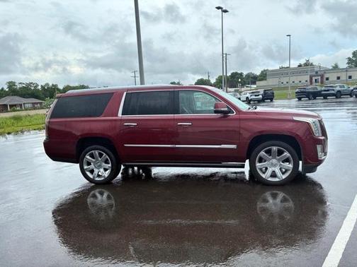 2017 Cadillac Escalade ESV Premium Luxury