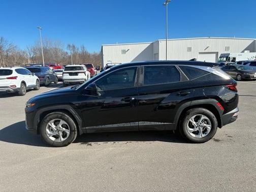 2024 Hyundai TUCSON SE