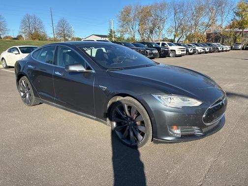 2016 Tesla Model S 90D
