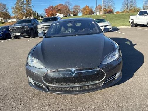 2016 Tesla Model S 90D