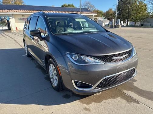 2019 Chrysler Pacifica Touring-L