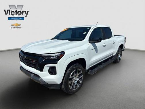 Summit White 2023 Chevrolet Colorado Z71