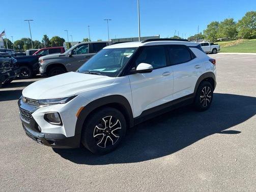 Summit White 2023 Chevrolet Trailblazer ACTIV