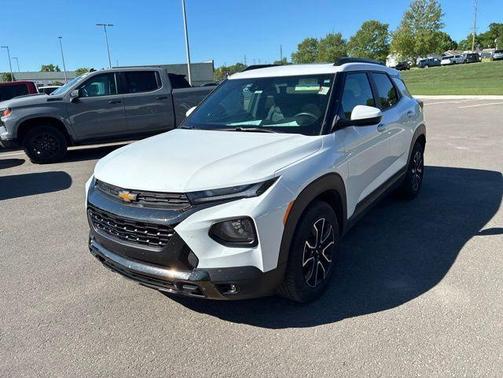 Summit White 2023 Chevrolet Trailblazer ACTIV