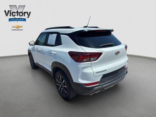 Summit White 2023 Chevrolet Trailblazer ACTIV