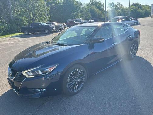 Gray 2017 Nissan Maxima 3.5 Platinum