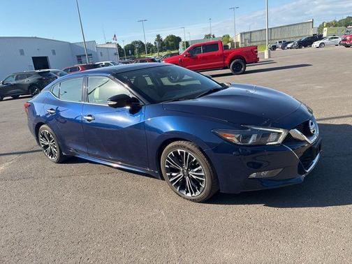 Gray 2017 Nissan Maxima 3.5 Platinum