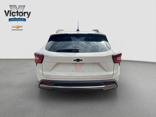 Tan 2026 Chevrolet Trax ACTIV