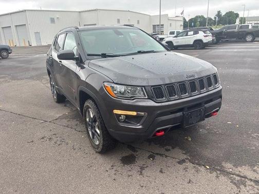 Granite Crystal Clearcoat Metallic 2018 Jeep Compass Trailhawk