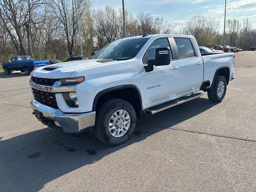 Summit White 2022 Chevrolet Silverado 2500 LT