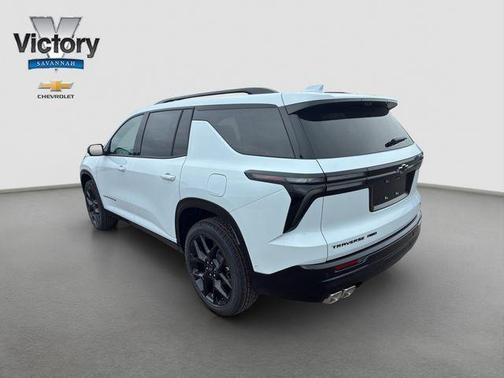 White 2026 Chevrolet Traverse RS