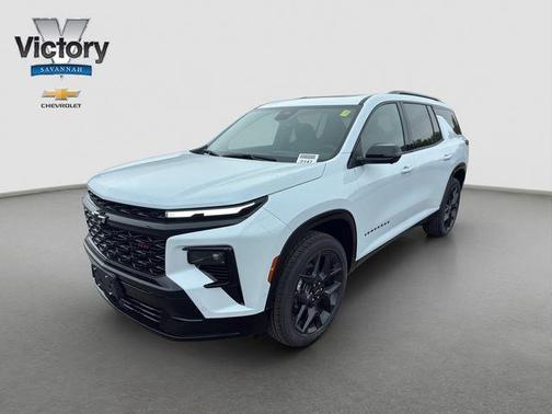 White 2026 Chevrolet Traverse RS