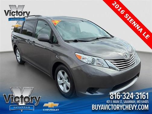 2016 Toyota Sienna LE