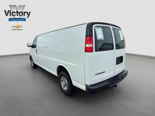 Summit White 2019 Chevrolet Express 2500 Work Van