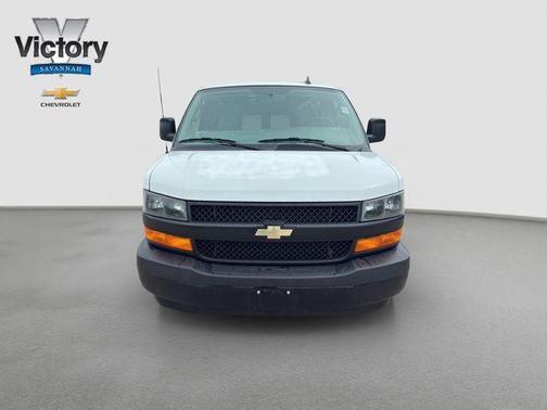Summit White 2019 Chevrolet Express 2500 Work Van