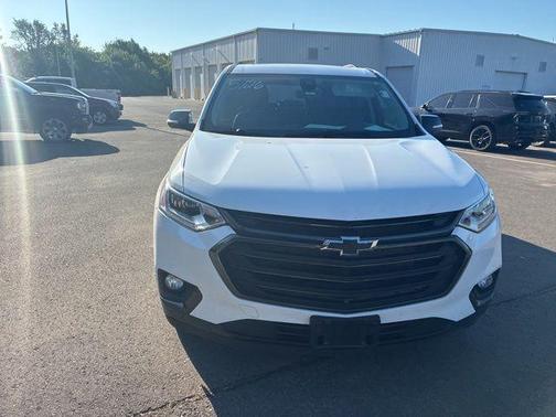 Summit White 2021 Chevrolet Traverse Premier