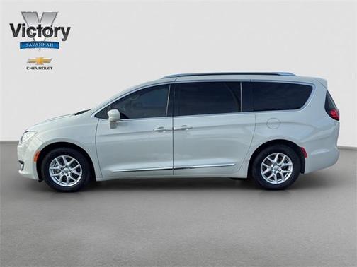 2020 Chrysler Pacifica Touring-L