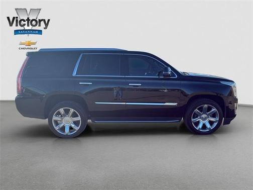 2017 Cadillac Escalade Luxury