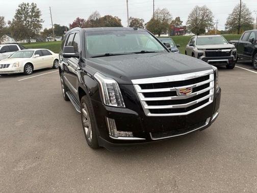 2017 Cadillac Escalade Luxury