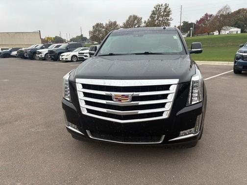 2017 Cadillac Escalade Luxury