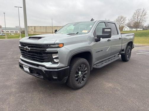 Sterling Gray Metallic 2026 Chevrolet Silverado 2500 Custom