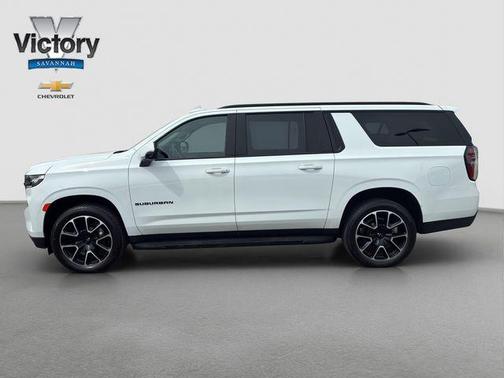 Summit White 2023 Chevrolet Suburban RST