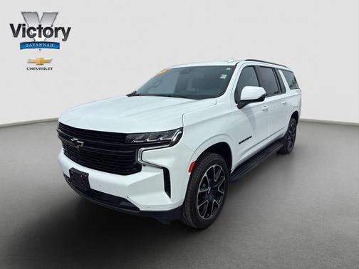 Summit White 2023 Chevrolet Suburban RST
