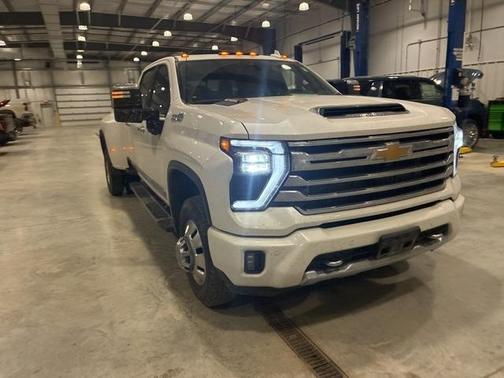 2024 Chevrolet Silverado 3500 High Country