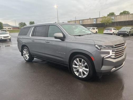 2022 Chevrolet Suburban High Country