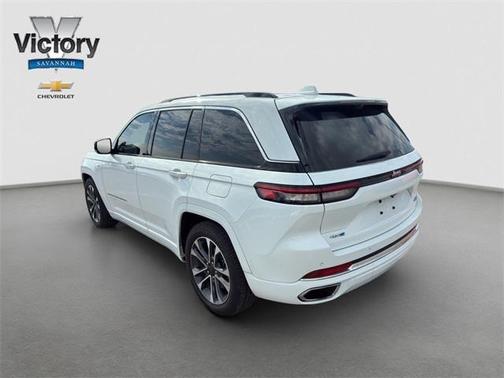 2022 Jeep Grand Cherokee 4xe Overland