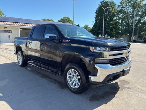 Black 2020 Chevrolet Silverado 1500 LT