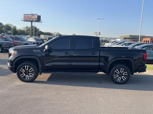 2022 GMC Sierra 1500 AT4