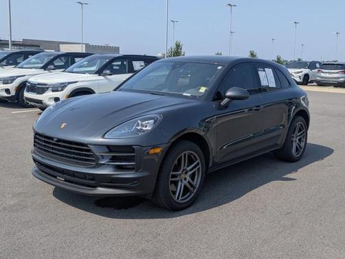 2021 Porsche Macan Base