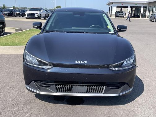 2024 Kia EV6 Light