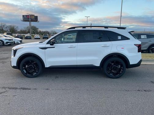 White Pearl 2026 Kia Sorento SX