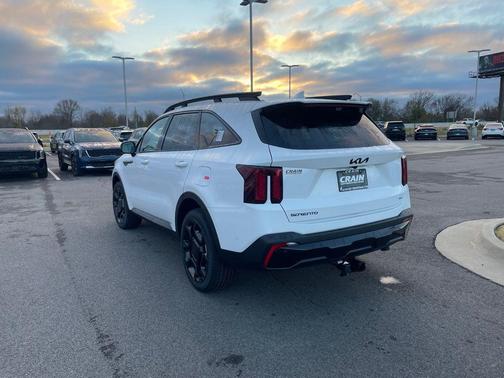 White Pearl 2026 Kia Sorento SX