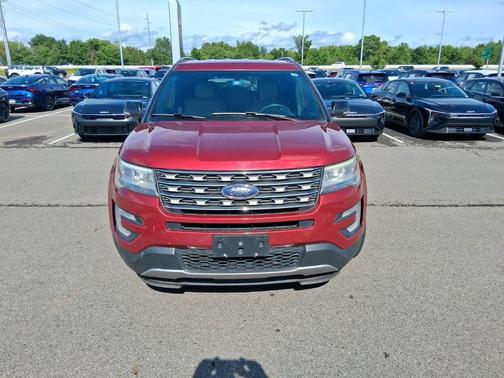 Ruby Red Metallic 2017 Ford Explorer XLT