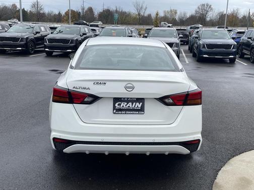 2024 Nissan Altima S FWD