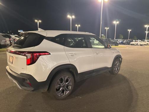 2024 Kia Seltos LX