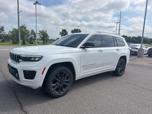 Bright White Clearcoat 2023 Jeep Grand Cherokee L Overland