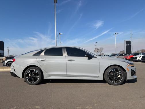 2024 Kia K5 GT-Line