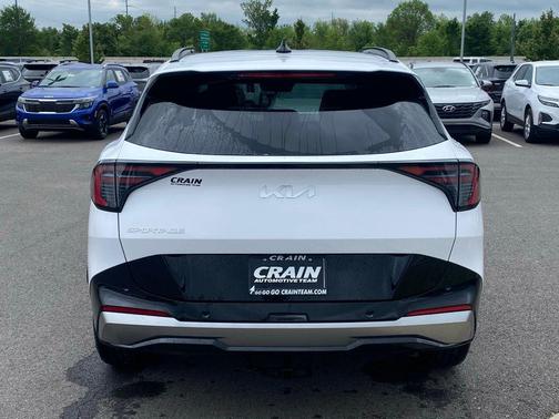 White Pearl 2026 Kia Sportage SX-Prestige