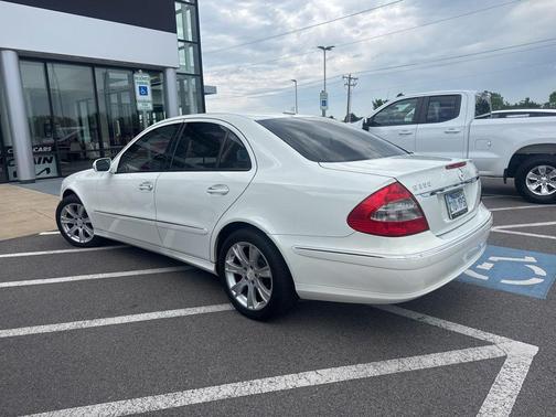 White 2009 Mercedes-Benz E-Class E 350