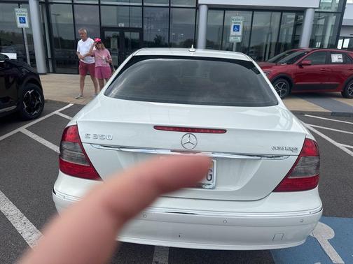 White 2009 Mercedes-Benz E-Class E 350